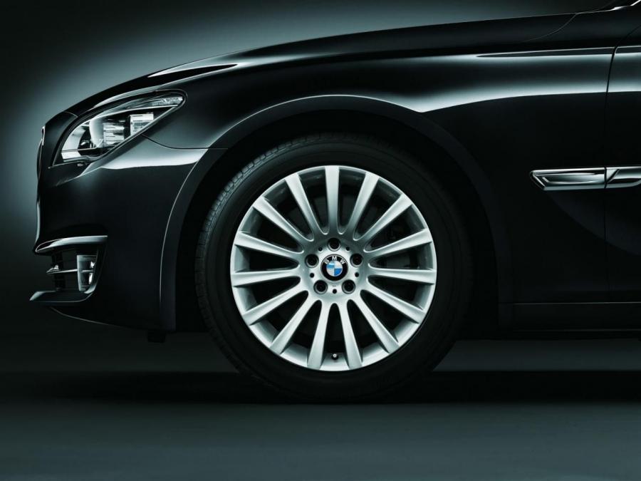  BMW 740i Executive Edition 2014 года  (JP) (фото 12 из 12)